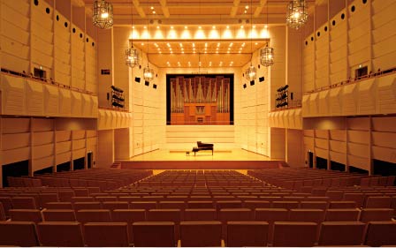 HALL & STUDIO
